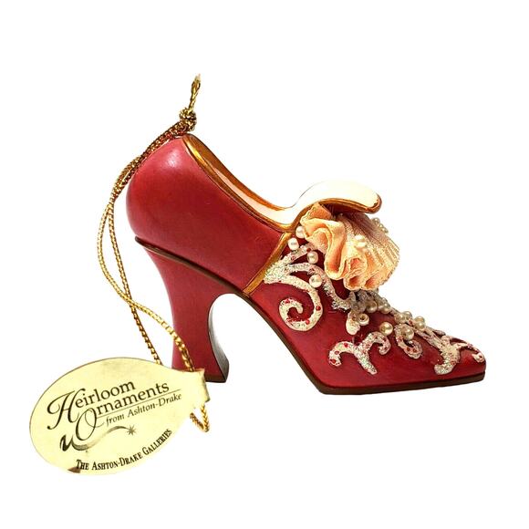 Tudor Rose Heirloom Ornaments from Ashton Drake Stepping In Time Y481 Christmas - Picture 1 of 10
